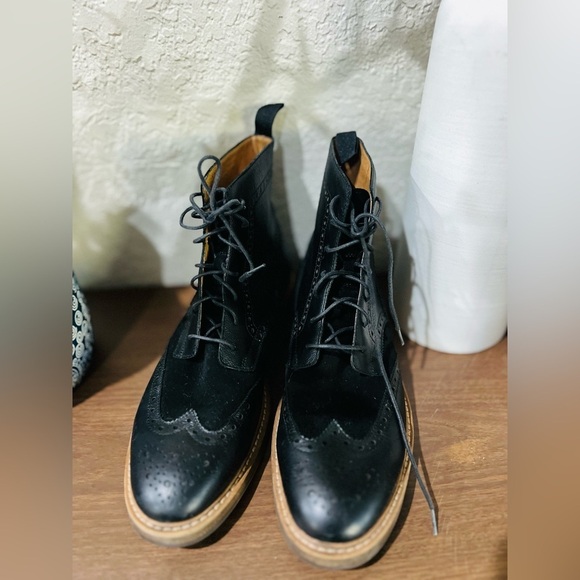 1901 Calgary Boots Mens Sz 13  Wing Tip pure Black Leather Lace Up Lug Soles main image 14